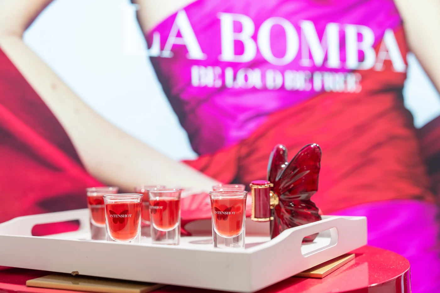 Carolina Herrera · Club La Bomba, aeropuerto de Madrid · fotografía 6 de 10 por Mondelo Media
