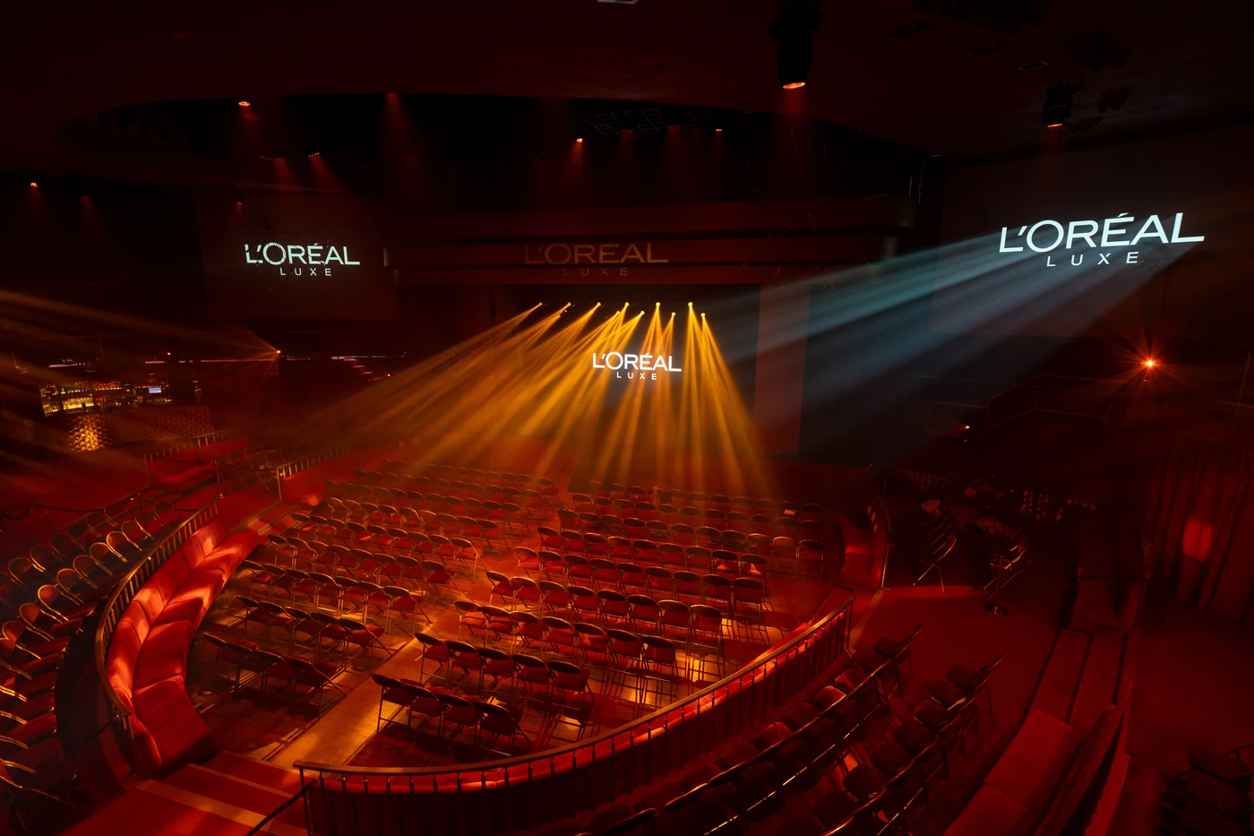 L'Oréal Luxe · Ciclo enero 2026 · fotografía 4 de 5 por Mondelo Media